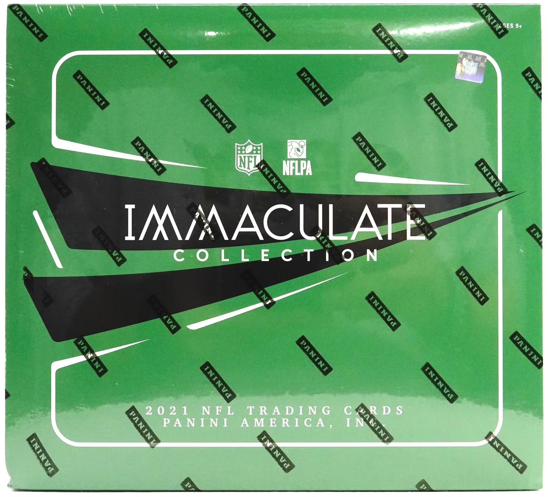 s680129065388134146_p1404_i2_w1800 2021 Immaculate Football Hobby Box - Image 1